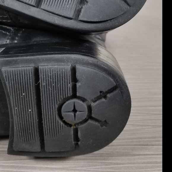 Aquatalia Sweetness Short Quilted Moto Boot, Black Leather, Womens Size 8 - Picture 14 of 14